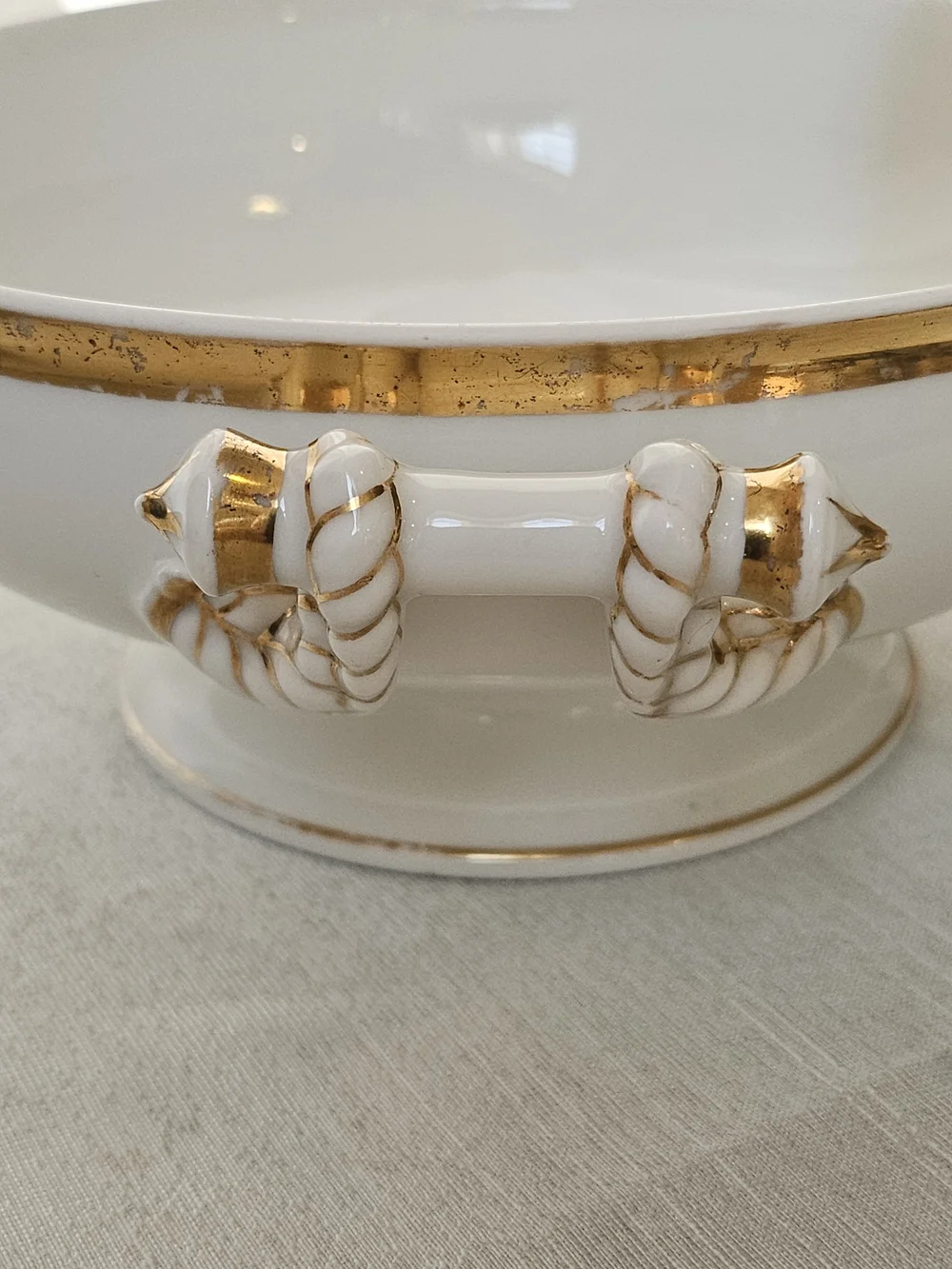 Haviland & Limoges & Co Covered Serving Bowl Ceramic Tureenn Etched Gold Handles